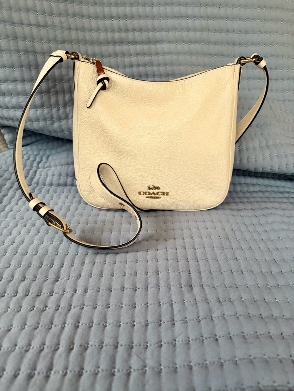 Coach White Pebbled Leather Shoulder Bag with Gold Hardware